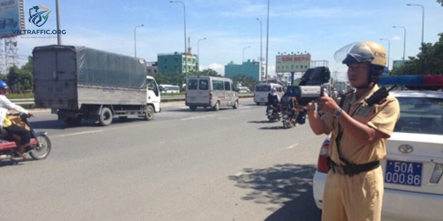 bắn tốc độ xe máy phạt bao nhiêu