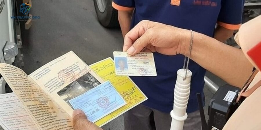 không giấy phép lái xe máy phạt bao nhiêu