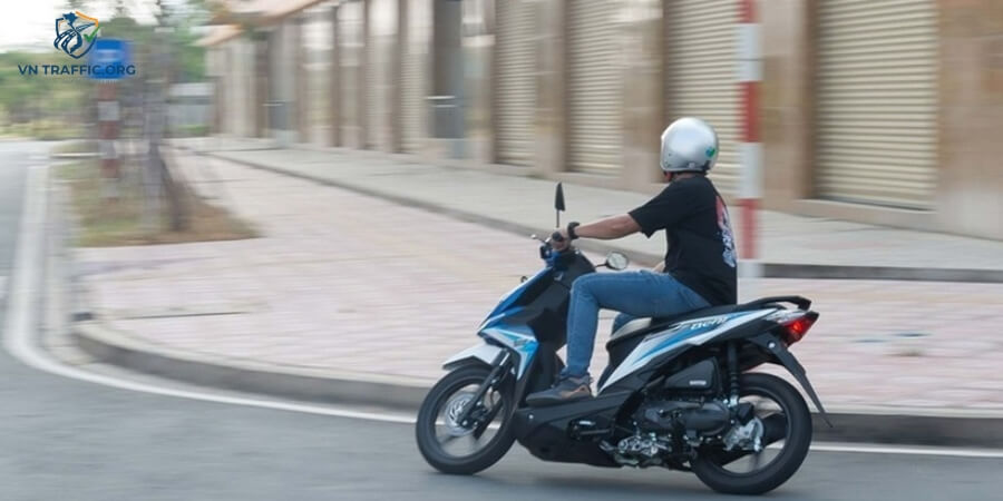 lỗi không xi nhan xe máy phạt bao nhiêu