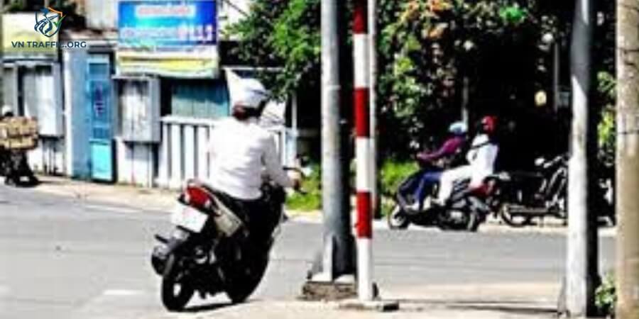 lỗi không xi nhan xe máy phạt bao nhiêu