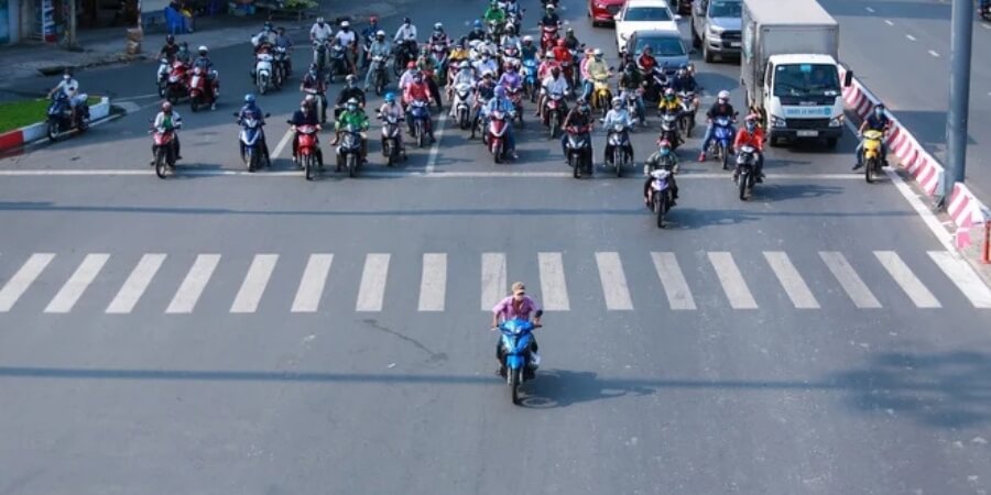 vượt đèn đỏ xe máy phạt bao nhiêu