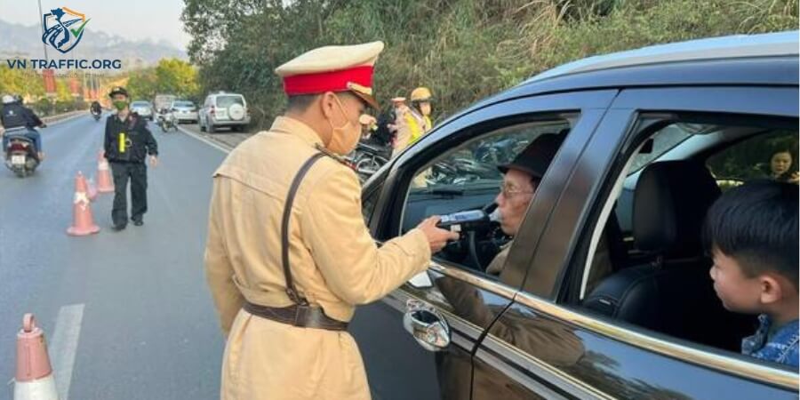 mức phạt nồng độ cồn xe may