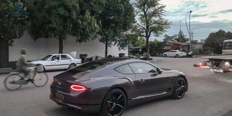 xe chưa có biển số phạt bao nhiêu