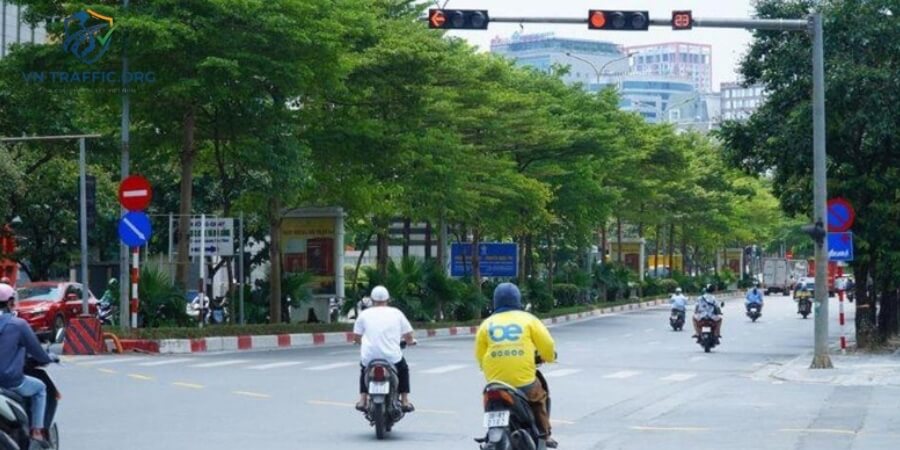 lỗi không đèn hậu xe máy phạt bao nhiêu