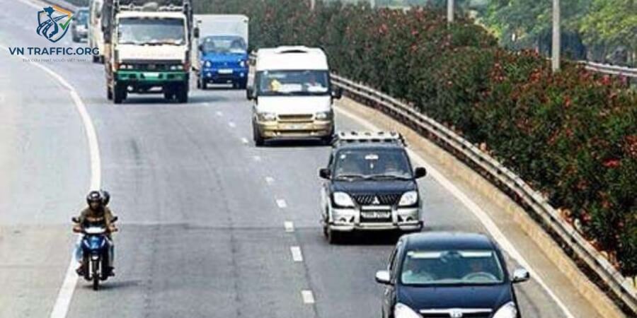 lỗi lấn làn xe máy