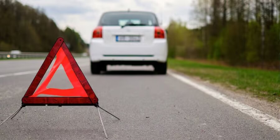 Các trường hợp lỗi không bật đèn ô tô
