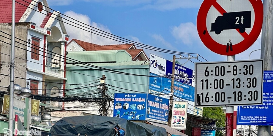Xem thêm lỗi ô tô đi vào đường cấm giờ