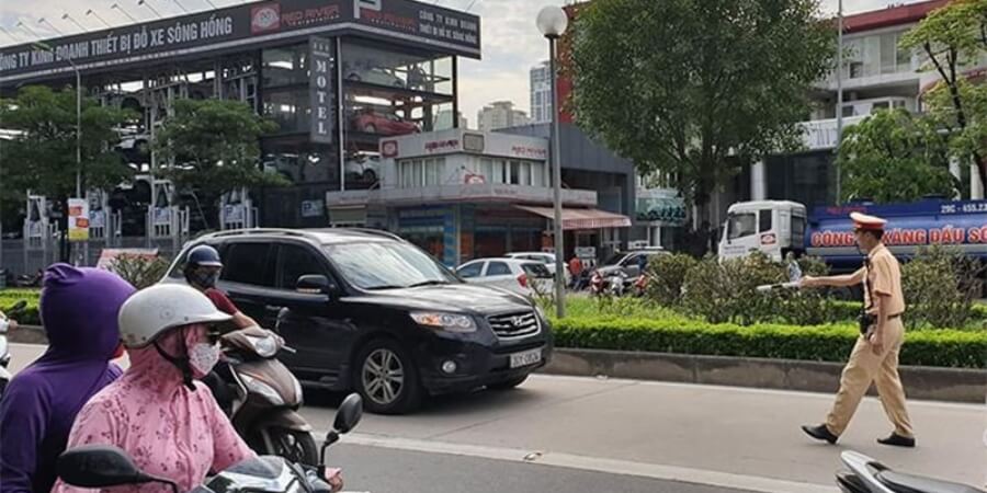Quy đinh lỗi lấn làn ô tô