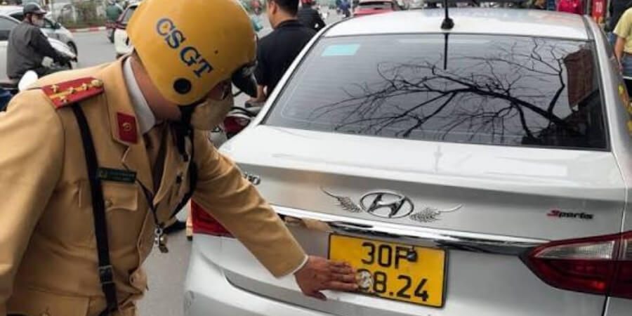 lỗi biển số mờ ô tô phạt bao nhiêu