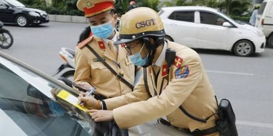 lỗi cấm vượt ô tô phạt bao nhiêu