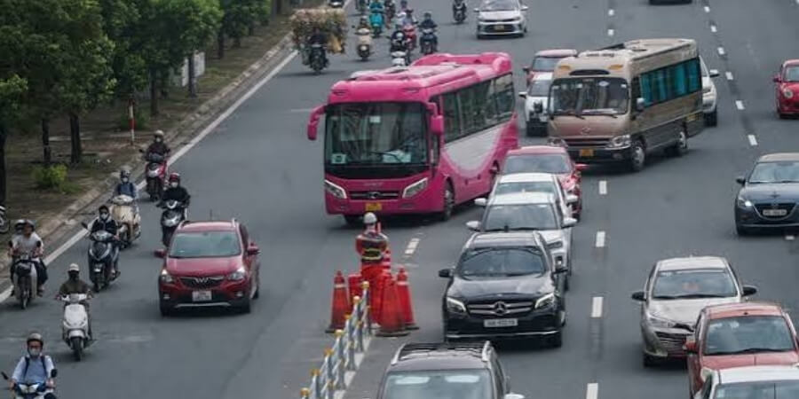 lỗi chuyển làn không có tín hiệu xe ô tô