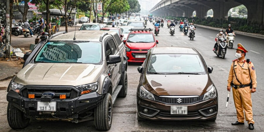 lỗi đỗ xe ô tô trên vỉa hè