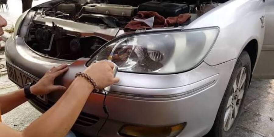 lỗi không đèn soi biển số ô tô