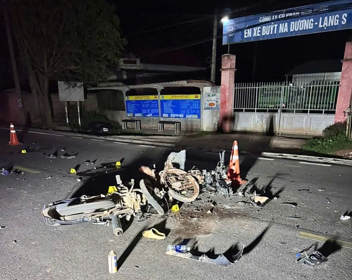 Hiện trường vụ tai ta nạn khiến 4 người tử vong. Ảnh- Cơ quan chức năng cung cấp