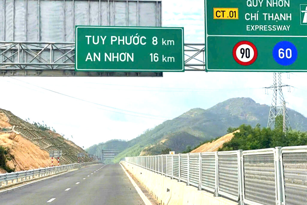 Một đoạn tuyến cao tốc Quy Nhơn - Chí Thạnh đã cơ bản hoàn thành